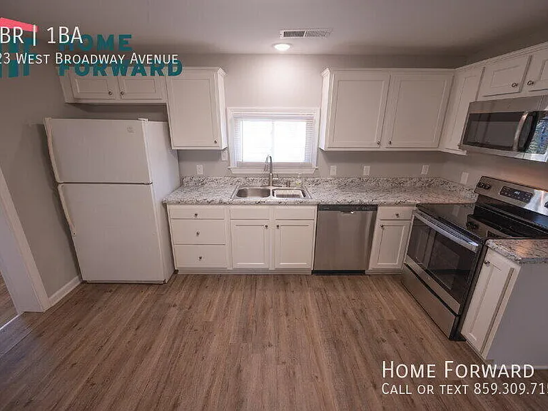 223 W Broadway Ave — Photo 9