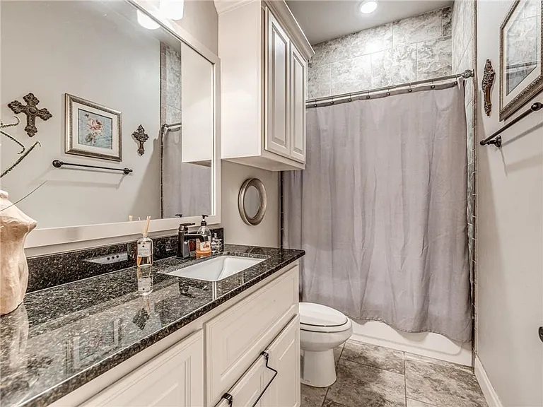 5009 Crater Lake Dr — Photo 20
