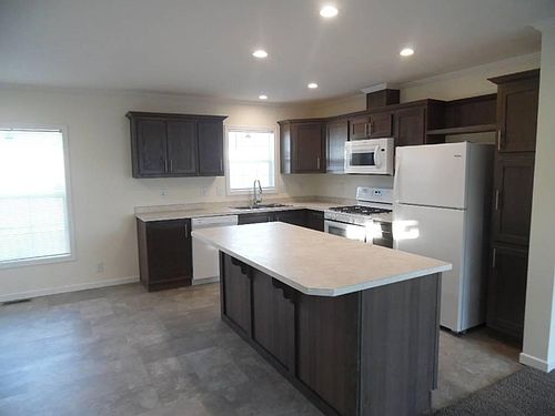 5th image of 28947 Briarwood