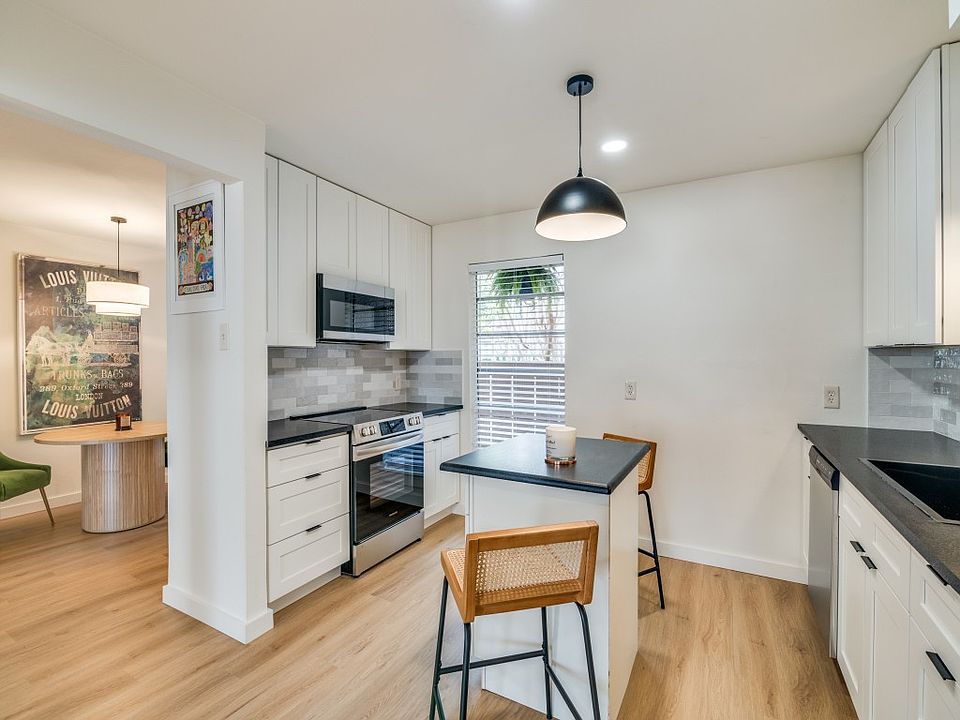 1st image of 10590 High Hollows Dr APT 186