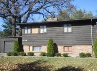 1924 Greendale Ave, Park Ridge, IL 60068