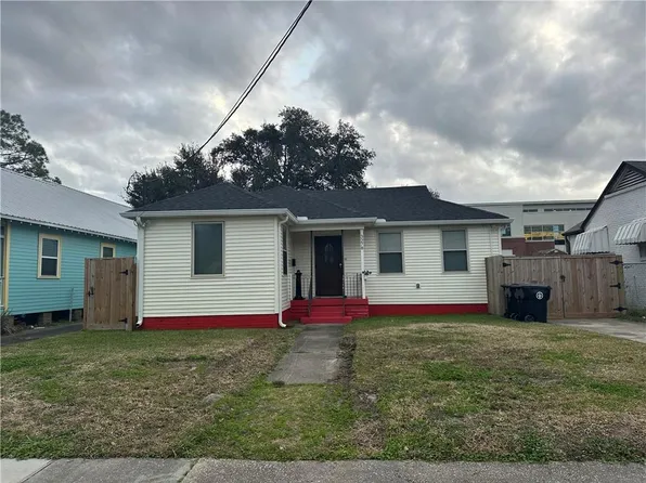 3278 Desaix Blvd, New Orleans, LA 70119