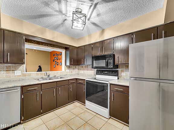 3rd image of 15103 Quail Hollow Dr APT 605