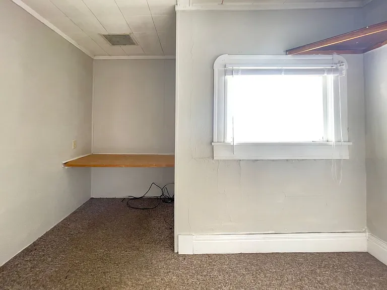 830 W North St. (Whim & Proper LLC) — Photo 23
