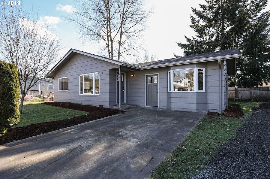 407 Clearwood Ct SE, Castle Rock, WA 98611 Zillow