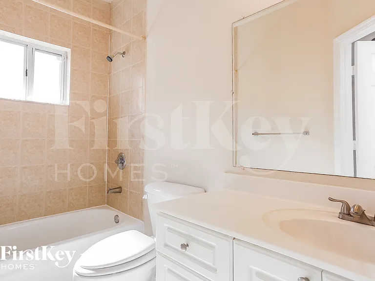 213 SW 15th Pl — Photo 12