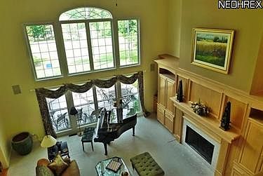 5th image of 695 Hardwick Dr