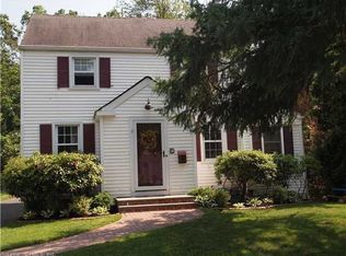 31 Wells Rd, West Hartford, CT 06107