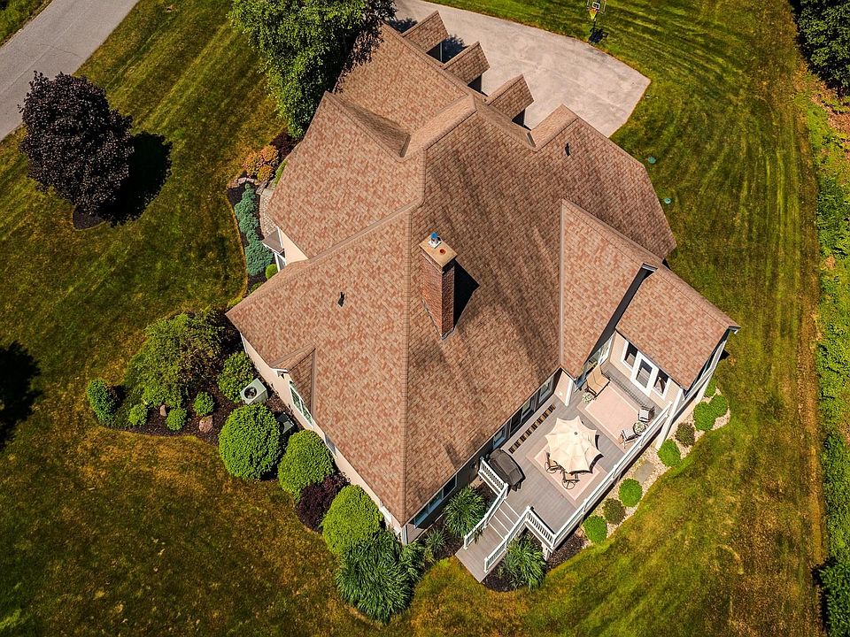 1st image of 127 Wynnridge Drive