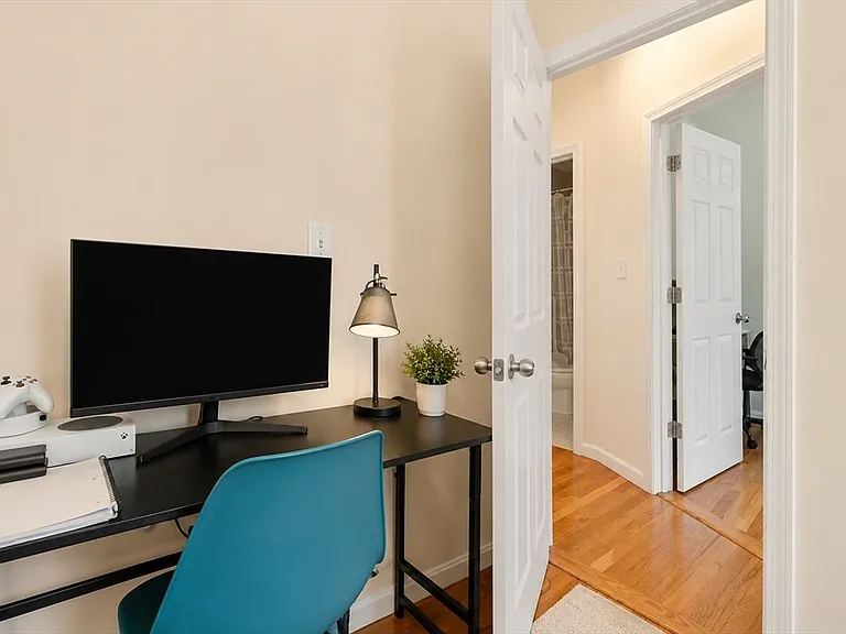 28 Phillips St #3 — Photo 8