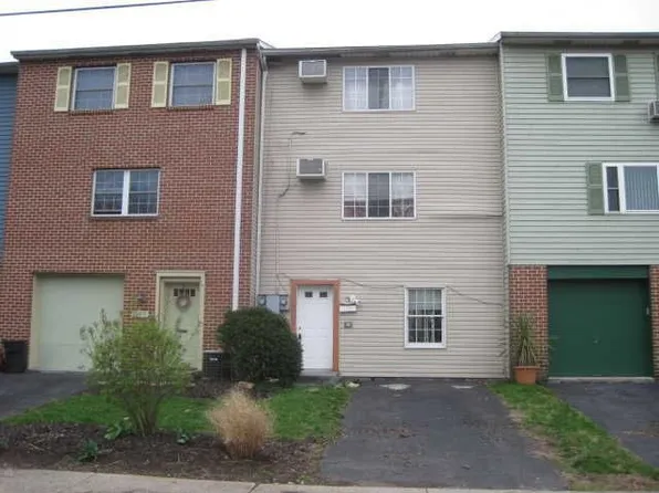 265 Penn St, Highspire, PA 17034