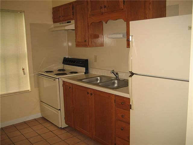2nd image of 4927 Buford Ave