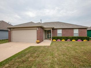 11927 S 270 East Ave, Coweta, OK 74429