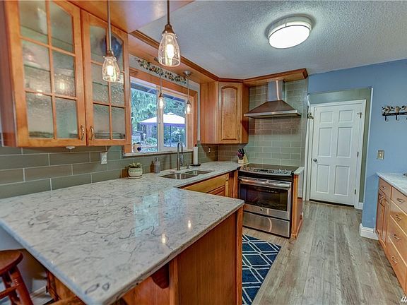 3rd image of 13618 51st Ave E