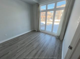 913 Moses Tennisco St, Ottawa, ON K1K5A8