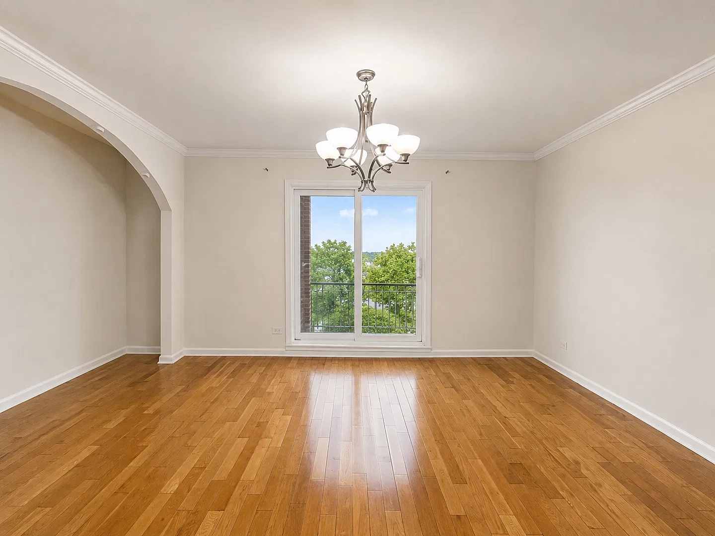 2 bed, 1450 sqft, $2,800 — Photo 4