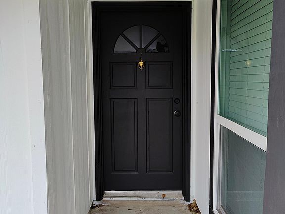 3rd image of 3613 Harvard St N