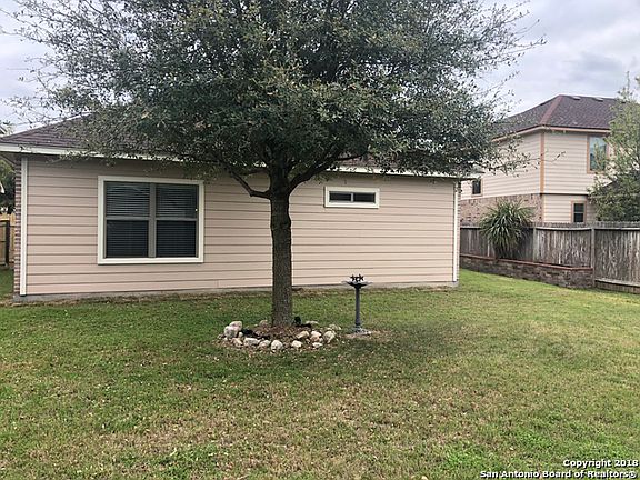 4th image of 10215 Elizabeth Ct