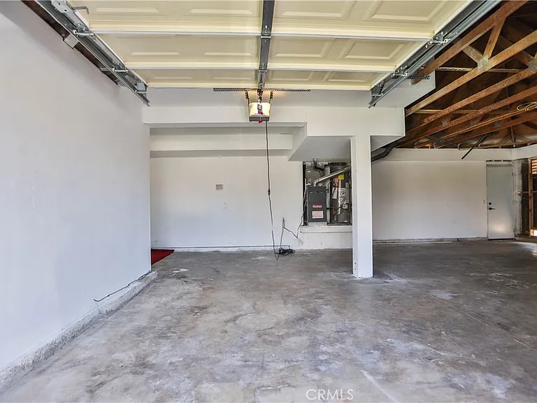 24307 Carman Ln — Photo 36