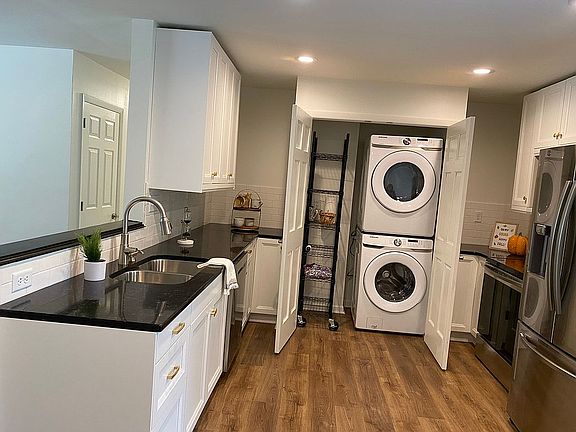 4th image of 1037 Marbea Dr