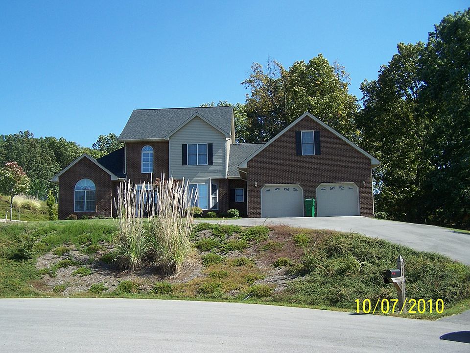 1st image of 208 Stonewall Dr