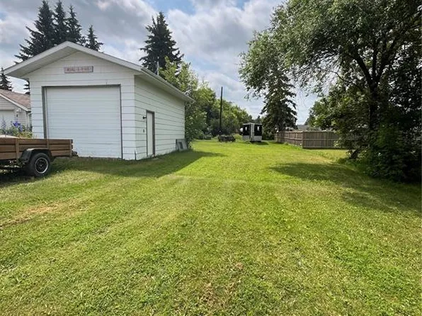 605 Spruce STREET, Moosomin, SK S0G 3N0