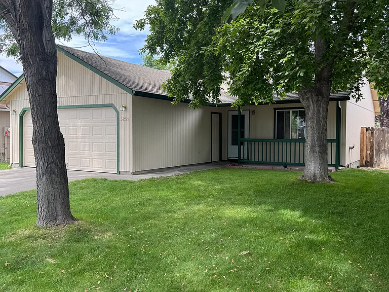 3255 SW Metolius Ave — Photo 2