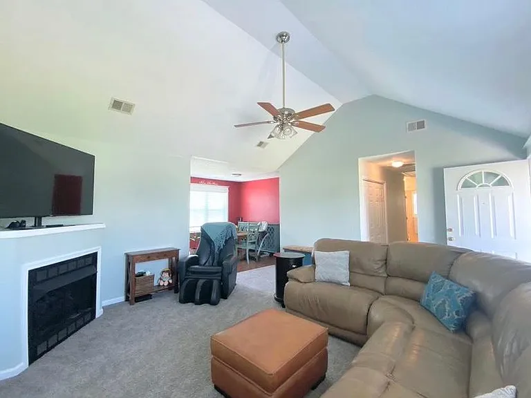 3217 Caratoke Hwy — Photo 4