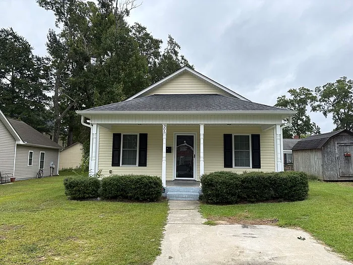 305 Vance St