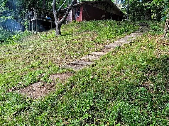 4th image of 5870 Oriole Way
