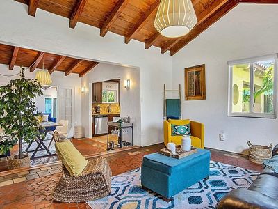 352 NE 89th St, El Portal, FL, 33138