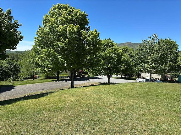 2nd image of TBD Knoll View Court