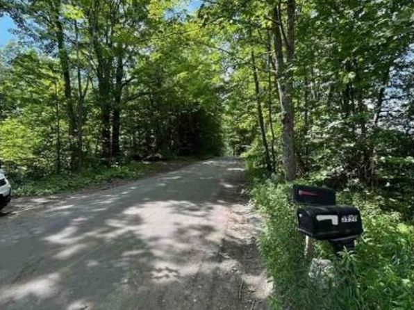 3993 Royalton Hill Rd, South Royalton, VT 05068