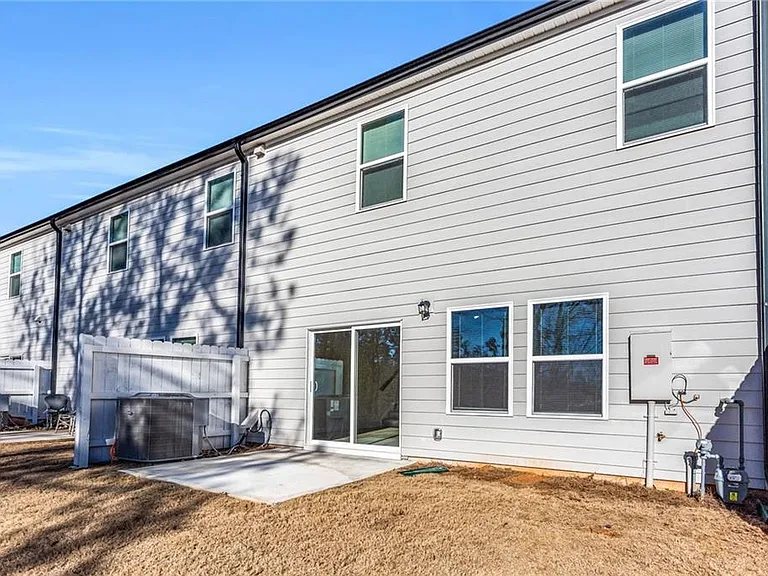 1645 Villageside Ct — Photo 31