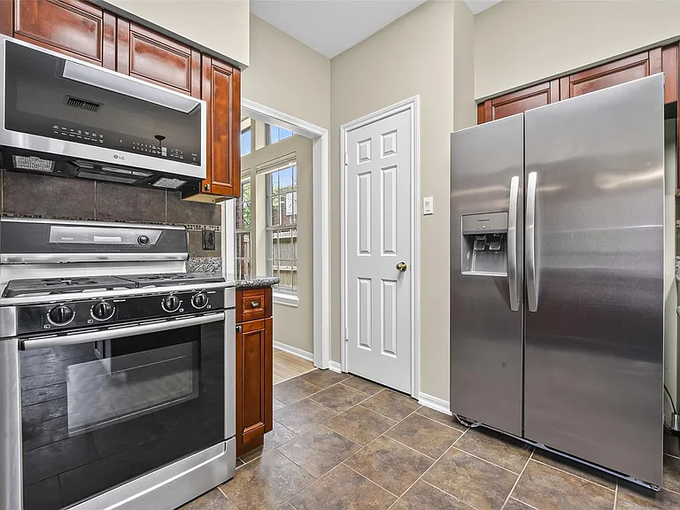 1430 Mabry Mill Rd — Photo 11