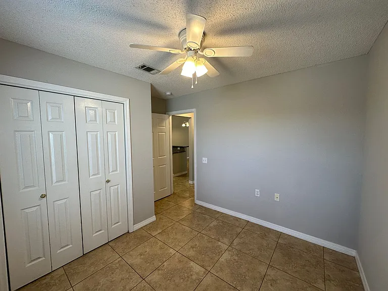 9620 Cobblebrook Dr — Photo 6