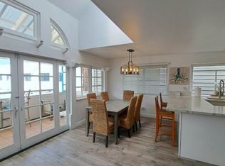828 Ostend Ct, San Diego, CA 92109