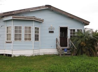 820 Rattlesnake Point Rd, Rockport, TX 78382