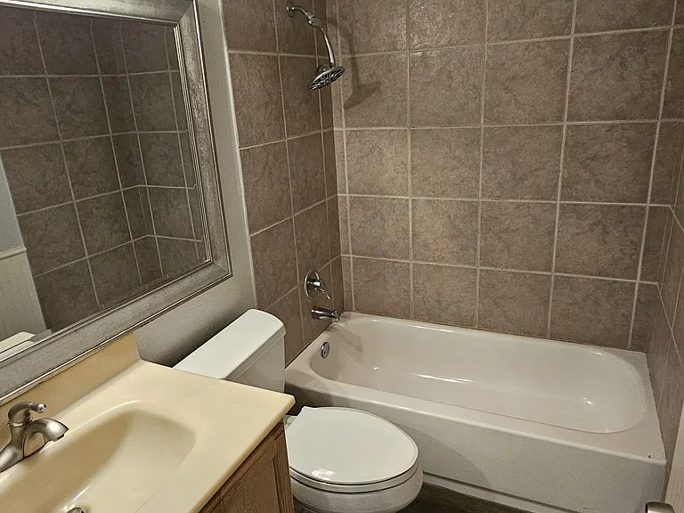 416 Thorn Wood Dr — Photo 14