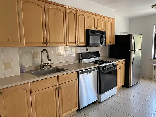 Rented by Douglas Elliman | media 26