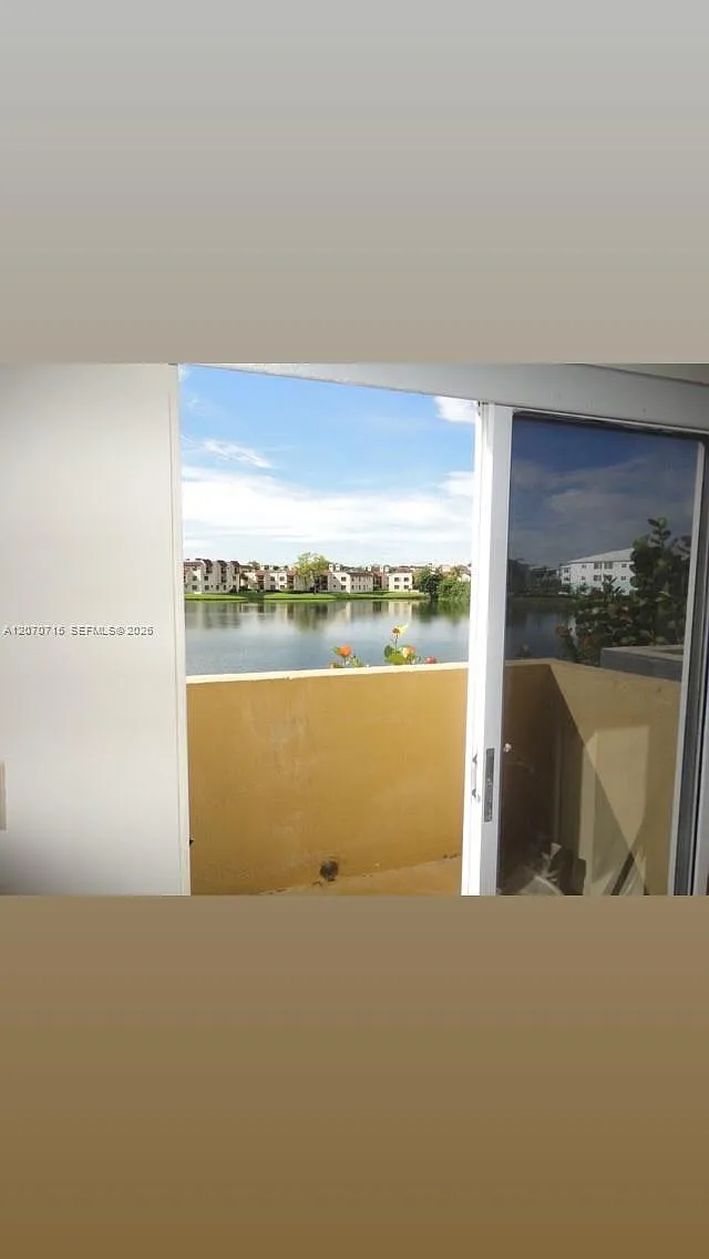 Waterview Condo — Photo 3