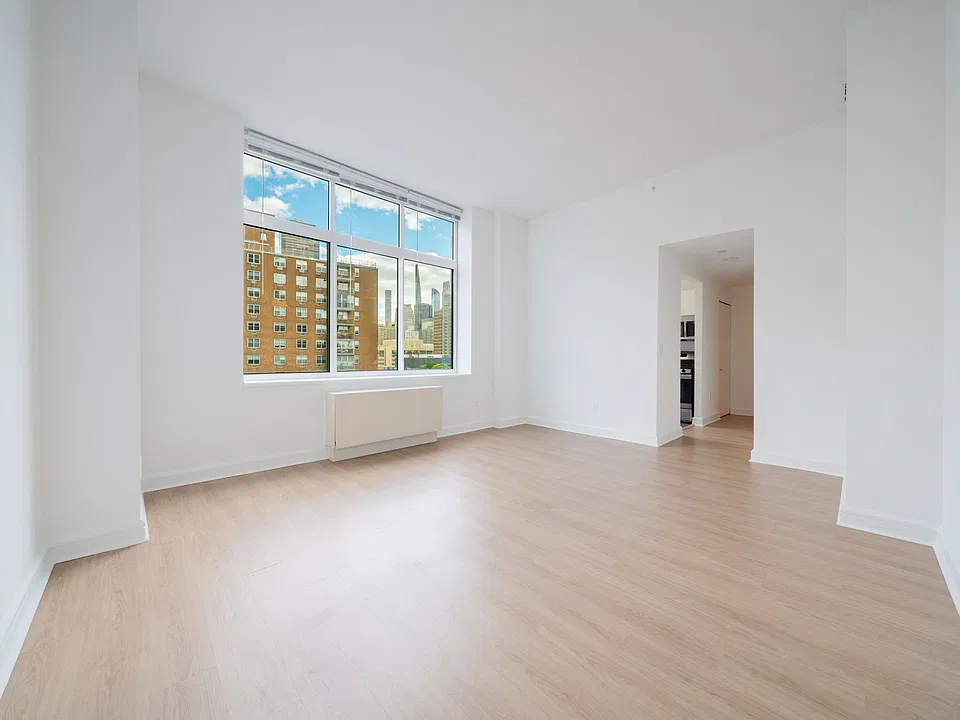 140 Riverside Blvd #1418