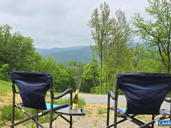 118 Lexington Ct, Stanardsville, VA 22973