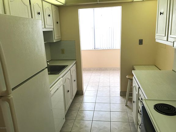 4th image of 4700 Ocean Beach Blvd APT 316