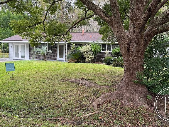5th image of 38 Merrydell Dr