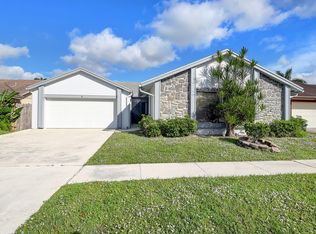 11683 Countryview Ln, Boca Raton, FL 33428