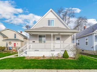 116 E Goldsborough St, Crown Point, IN 46307