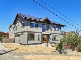 2460 W Lynn Street, Seattle, WA 98199