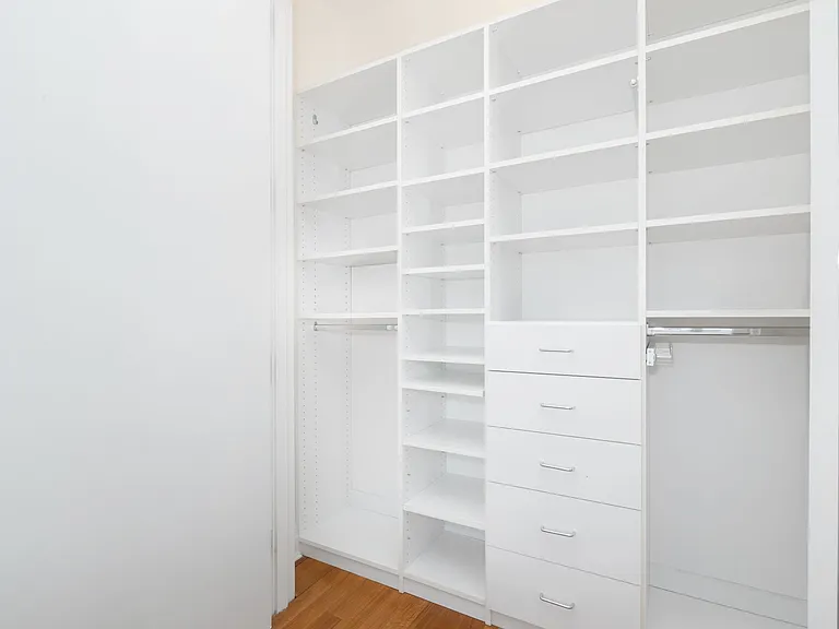 25 Columbus Cir #53F — Photo 9