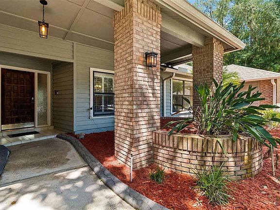 3rd image of 5804 AINSWORTH COURT E
